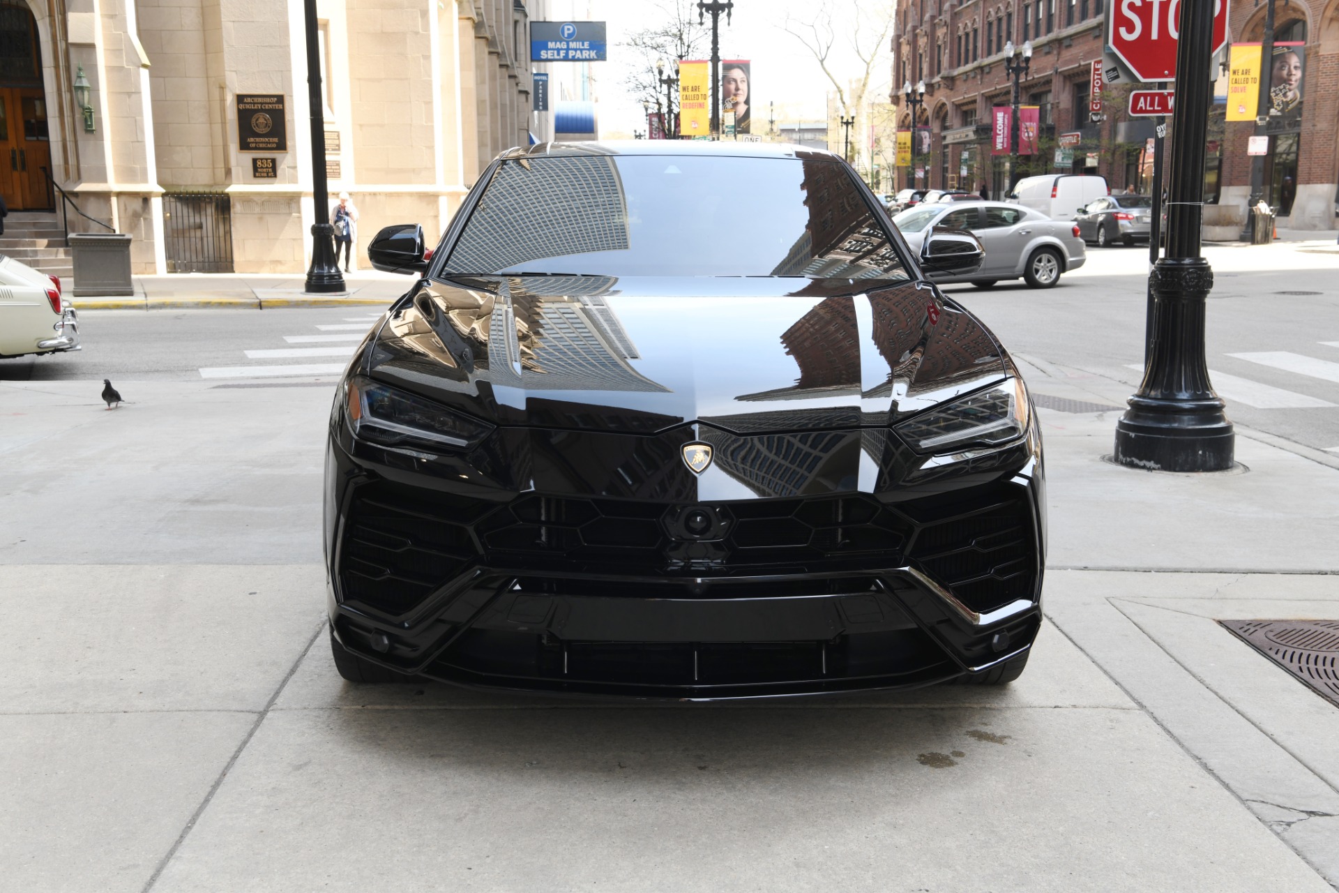 Used 2022 Lamborghini Urus Graphic Capsule with VIN ZPBUA1ZL8NLA19427 for sale in Chicago, IL