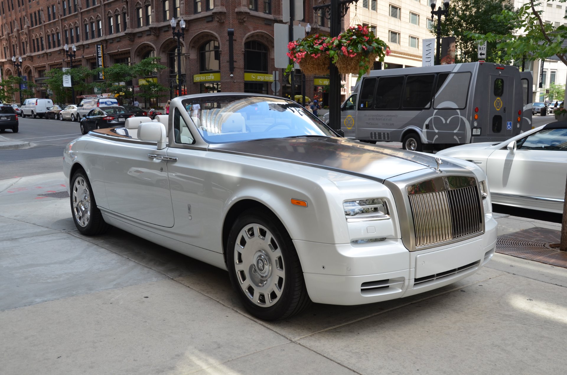 Rolls Royce Phantom Drophead 2011