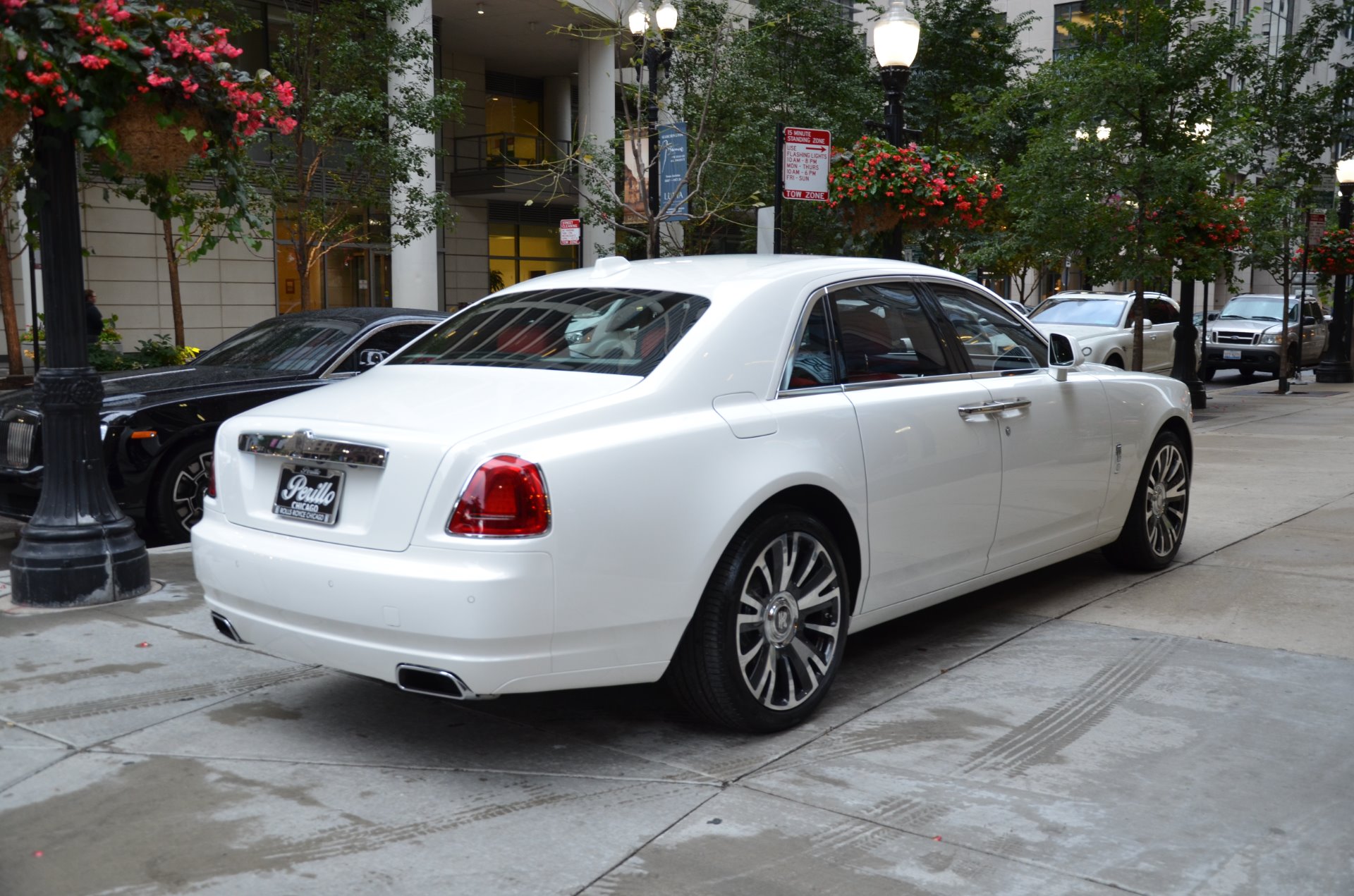 Mua bán xe Rolls Royce Phantom màu đen 082023  Bonbanhcom