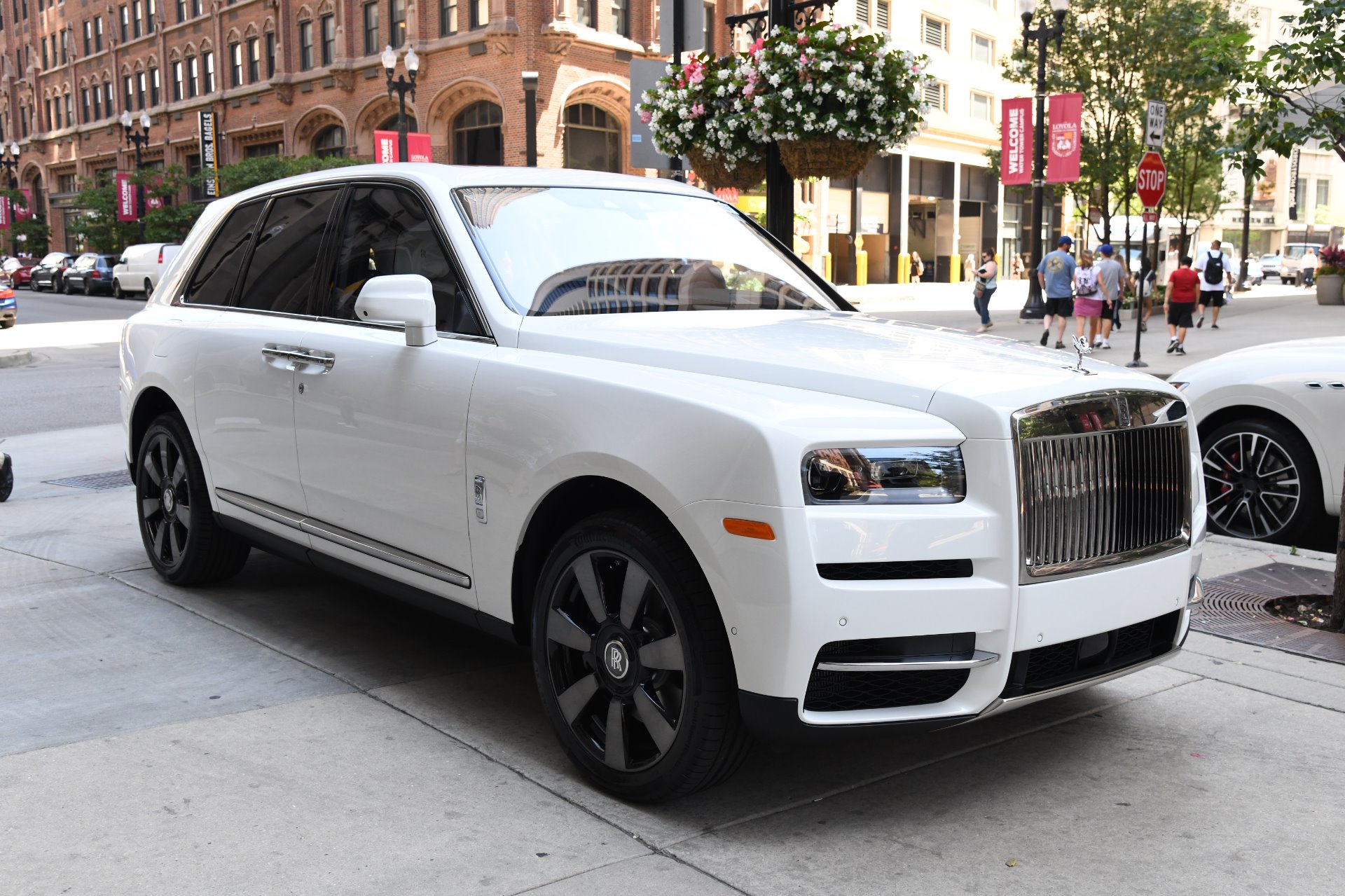 RollsRoyce Cullinan RS Edition Mixes Basalt Black and Hermes Including on  Grille  autoevolution